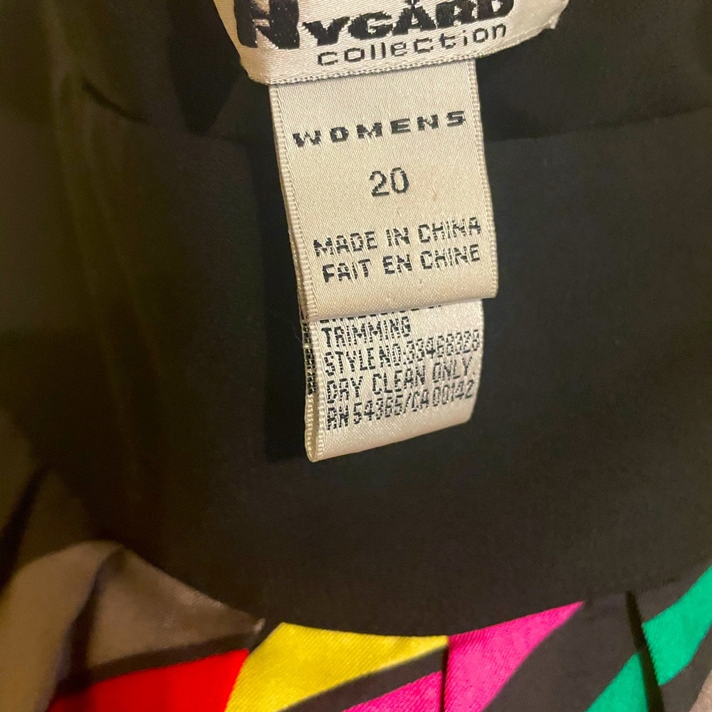 Nygard women silk bold print skirt - Picture 4 of 5